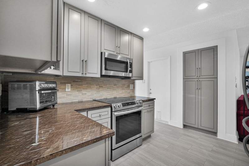 2 bedroom Single Family Residence at 1050 NW 73rd Terrace, Paradise Gardens Sec 4, Margate — photo 4