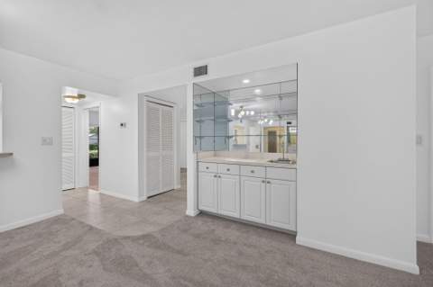 9460 Meadowood Drive #104, Fort Pierce FL - photo 21 of 57