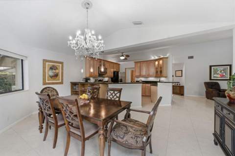 2719 Oak Tree Lane, Oakland Park FL - photo 10 of 57