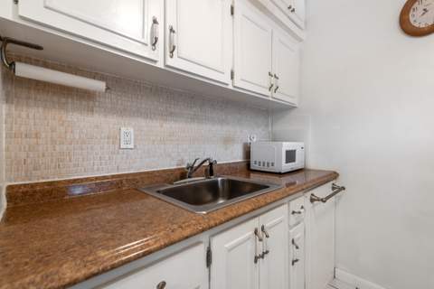 925 SW 11th Avenue #3j, Hallandale FL - photo 12 of 28