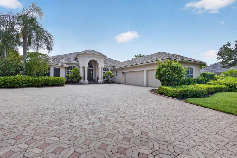 4 bedroom Single Family Residence at 8055 Woodsmuir Drive, Bay Hill, West Palm Beach — photo 2