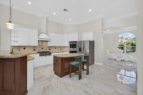 8055 Woodsmuir Drive, West Palm Beach FL - photo 22 of 99