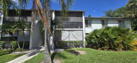 1013 Green Pine Boulevard #H2, West Palm Beach FL - photo 13 of 20