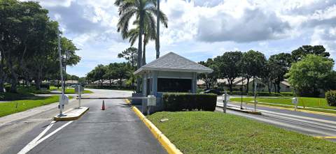 1013 Green Pine Boulevard #H2, West Palm Beach FL - photo 19 of 20