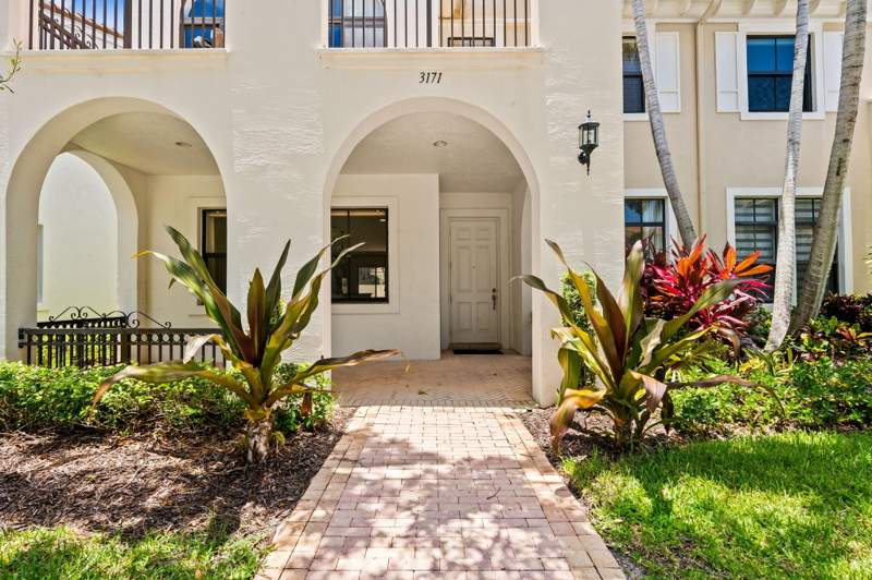 3 bedroom Townhouse at 3171 NW 125th Avenue, Sawgrass Lakes, Sunrise — photo 2