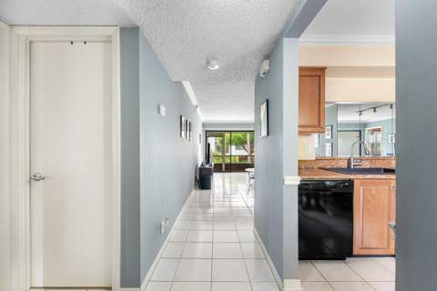 105 Tropic Isle Drive #22d, Delray Beach FL - photo 7 of 30