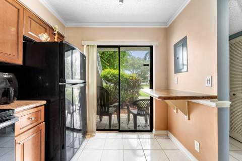 105 Tropic Isle Drive #22d, Delray Beach FL - photo 10 of 30