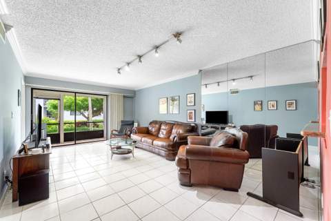 105 Tropic Isle Drive #22d, Delray Beach FL - photo 12 of 30