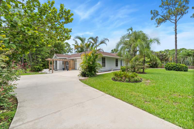 3 bedroom Single Family Residence at 15833 118th Trail, Jupiter Farms , Jupiter — photo 2