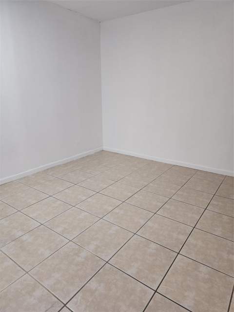 390 Racquet Club Road #204, Weston FL - photo 7 of 31
