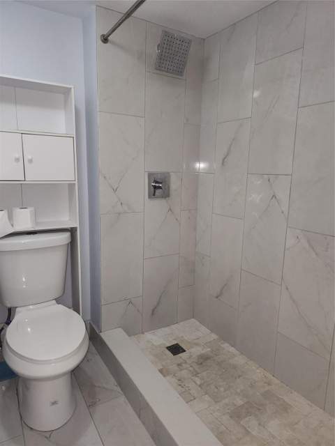390 Racquet Club Road #204, Weston FL - photo 9 of 31