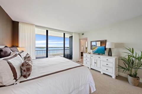 5250 N Ocean Drive #10s, Singer Island FL - photo 10 of 47