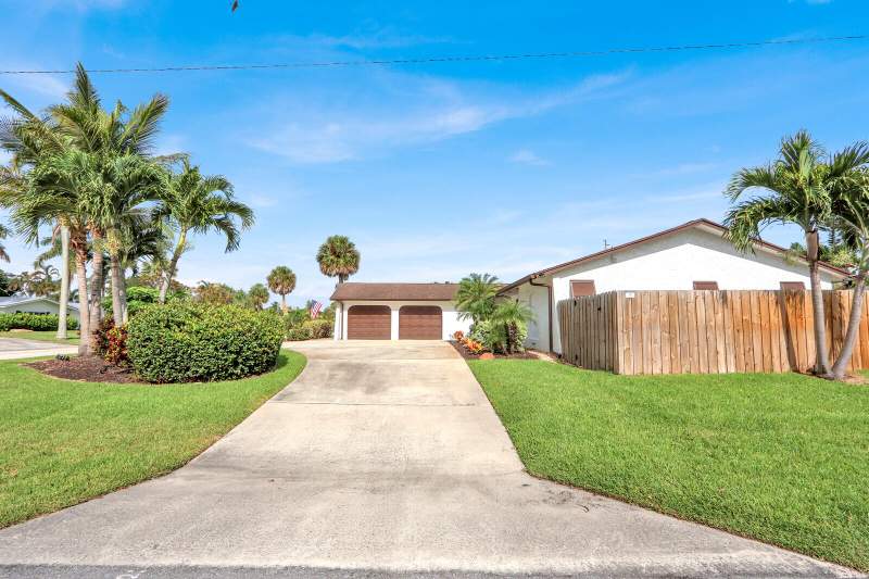 3 bedroom Single Family Residence at 3739 Lighthouse Drive, Palm Beach Gardens 3, Palm Beach Gardens — photo 2