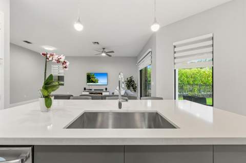 10555 Waves Way, Parkland FL - photo 10 of 116