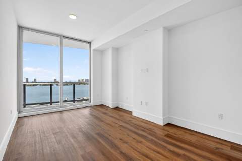 220 Lake Shore Drive #1506, Lake Park FL - photo 24 of 95