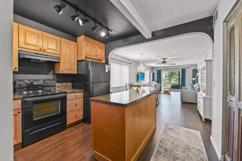 308 Golfview Road #101, North Palm Beach FL - photo 7 of 41