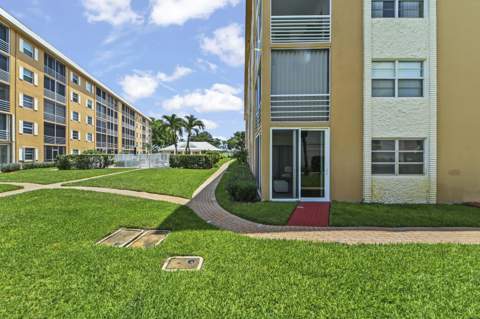 308 Golfview Road #101, North Palm Beach FL - photo 23 of 41