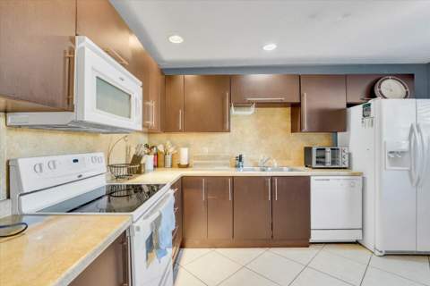 7357 NW 34th Street #7357, Lauderhill FL - photo 7 of 17