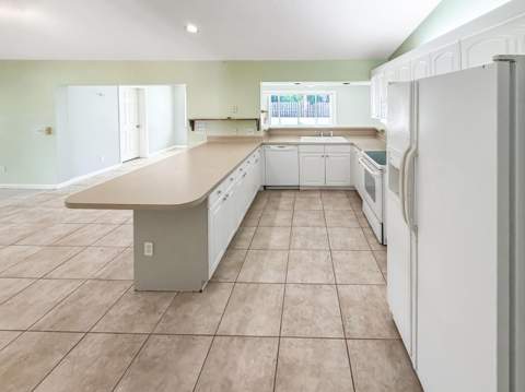 2361 NE 21st Avenue, Jensen Beach FL - photo 7 of 17