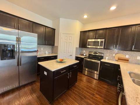 10355 Wellington Parc Drive, Wellington FL - photo 10 of 56