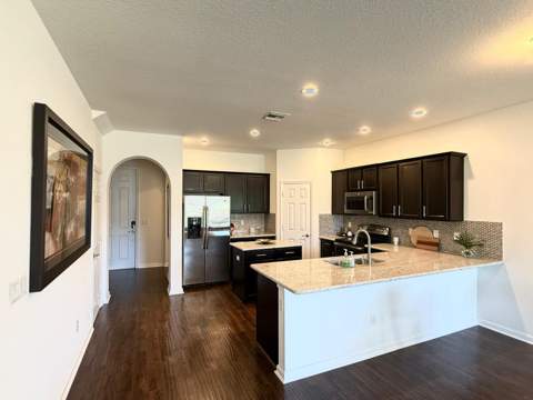 10355 Wellington Parc Drive, Wellington FL - photo 12 of 56