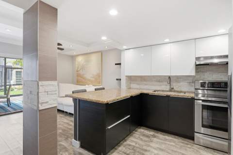 721 SE 1st Way #C11, Deerfield Beach FL - photo 9 of 42