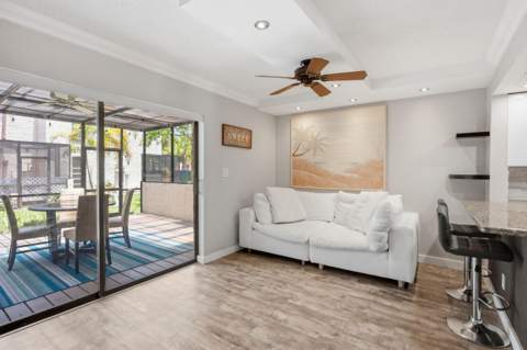 721 SE 1st Way #C11, Deerfield Beach FL - photo 14 of 42