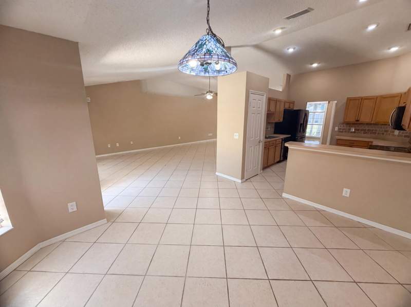 4 bedroom Single Family Residence at 3642 SW Sterricker Street, Port St Lucie Section 19, Port St. Lucie — photo 3
