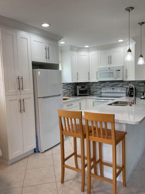 148 Waterford G Way #148, Delray Beach FL - photo 6 of 22