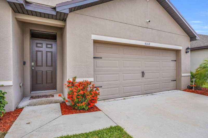 4 bedroom Single Family Residence at 5312 Amusement Avenue, Celebration Pointe, Fort Pierce — photo 2