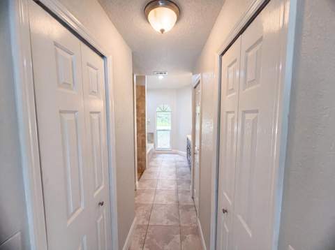 711 SE Celtic Avenue, Port St. Lucie FL - photo 17 of 27