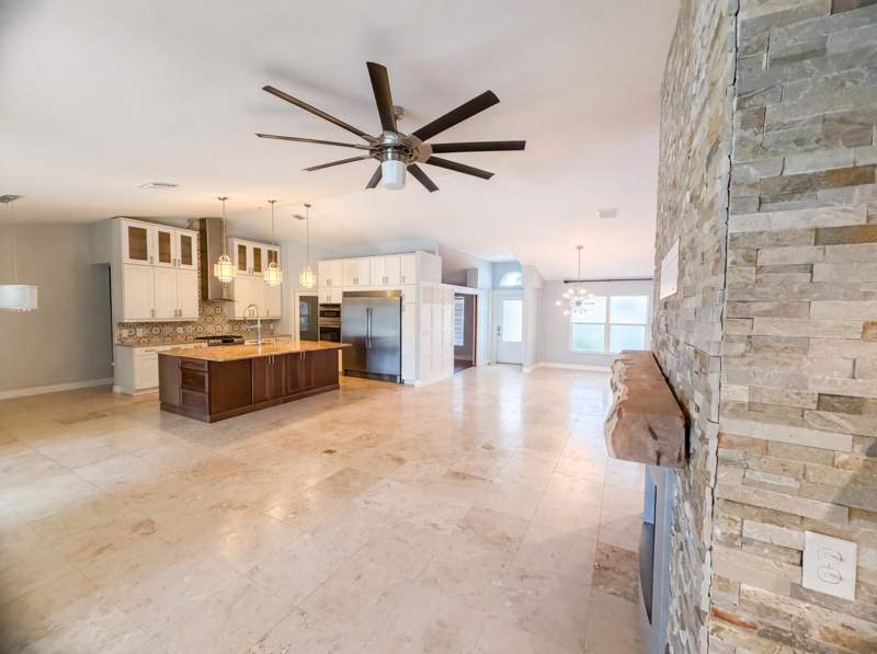 5 bedroom Single Family Residence at 2902 Serenity Circle, Palm Lakes Gardens, Fort Pierce — photo 2