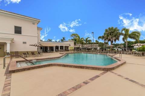 205 Wellington M, West Palm Beach FL - photo 15 of 18