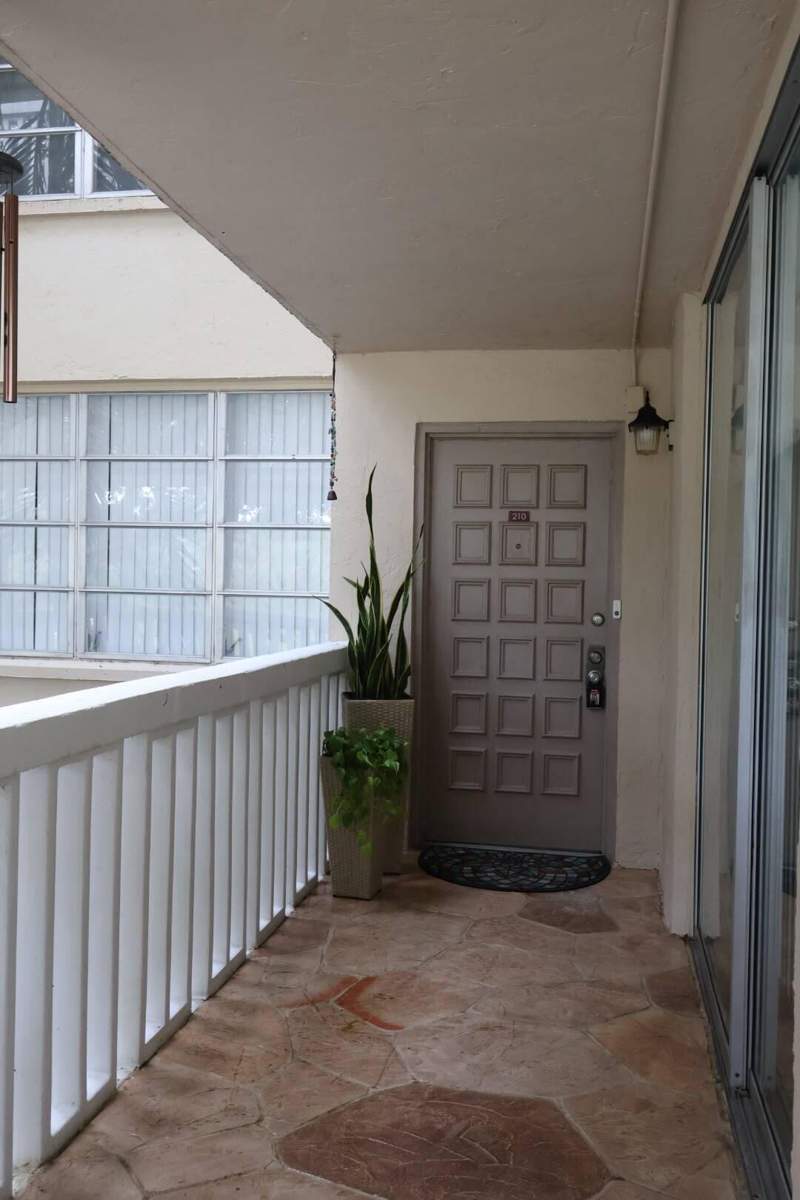2 bedroom Condominium at 7011 Environ Boulevard #210, Environ I Condo 1 And 2, Lauderhill — photo 3