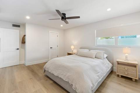 419 Golden Isles Drive #210, Hallandale Beach FL - photo 10 of 22