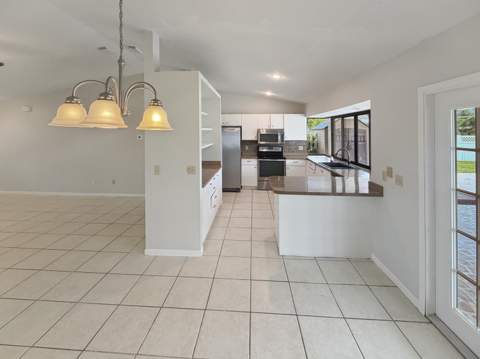 2305 SW Fern Circle, Port St. Lucie FL - photo 22 of 37