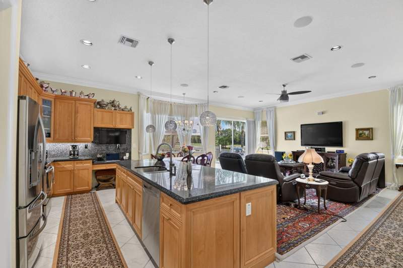 4 bedroom Single Family Residence at 6655 Emalyn Court, Journeys End, Lake Worth — photo 4