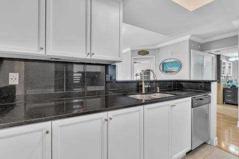 99 SE Mizner Boulevard #637, Boca Raton FL - photo 8 of 58