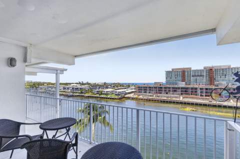 1536 SE 15th Court #704, Deerfield Beach FL - photo 13 of 45