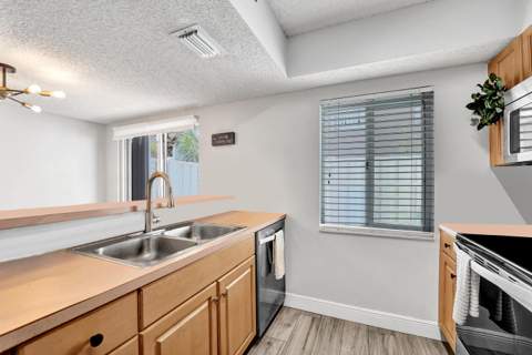 173 Riviera Circle, Weston FL - photo 12 of 40