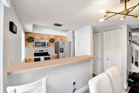 173 Riviera Circle, Weston FL - photo 13 of 40