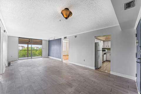 1400 Saint Charles Place #616, Pembroke Pines FL - photo 7 of 27