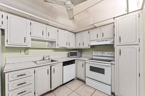 1400 Saint Charles Place #616, Pembroke Pines FL - photo 11 of 27