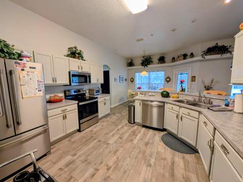 2097 SW Larchmont Lane, Port St. Lucie FL - photo 15 of 39