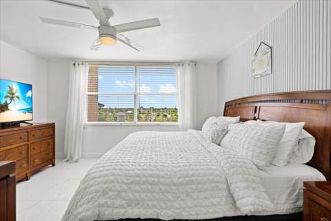 4550 NW 18th Avenue #406, Deerfield Beach FL - photo 17 of 43