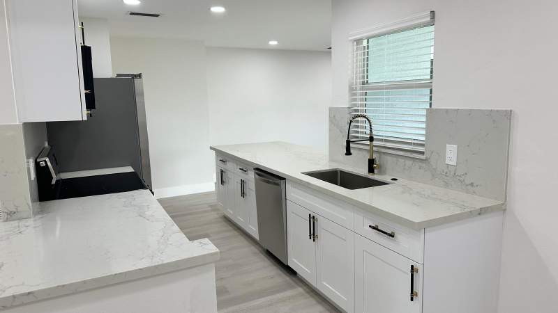 3 bedroom Single Family Residence at 3261 SW 4th Street, West Deerfield Beach, Deerfield Beach — photo 4