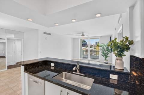 403 S Sapodilla Avenue #307, West Palm Beach FL - photo 17 of 100