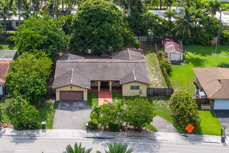 6 bedroom Single Family Residence at 1200 NW 4th Avenue, Boca Raton Hills Sec 2, Boca Raton — photo 4