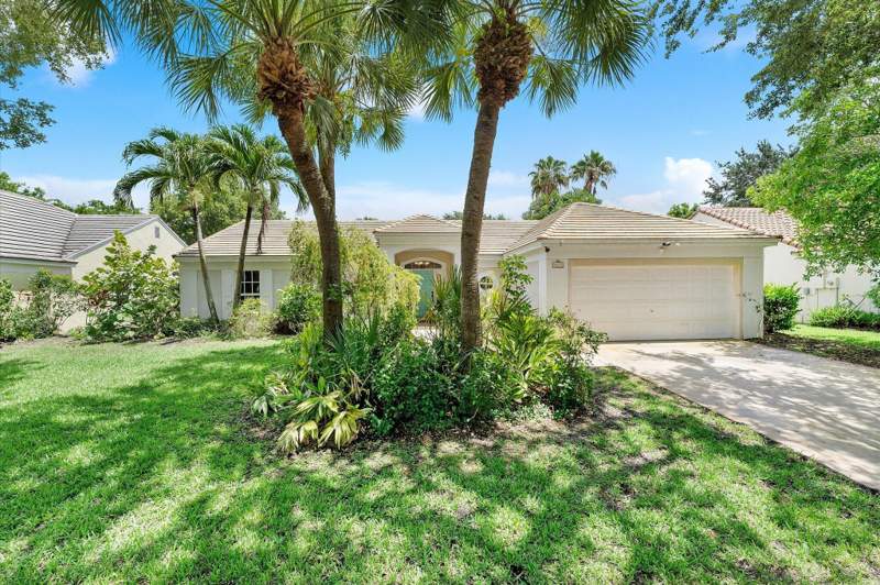 3 bedroom Single Family Residence at 3715 Lancewood Place, Sabal Lakes Ph 1, Delray Beach — photo 3