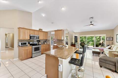 3715 Lancewood Place, Delray Beach FL - photo 12 of 42